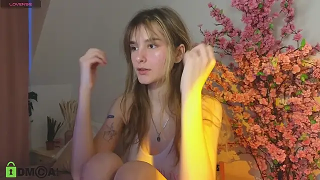 Snapshot of Era_Robinhood chatting on 03/22/25, 04:37 Era Robinhood online show from 03/22/25, 04:37