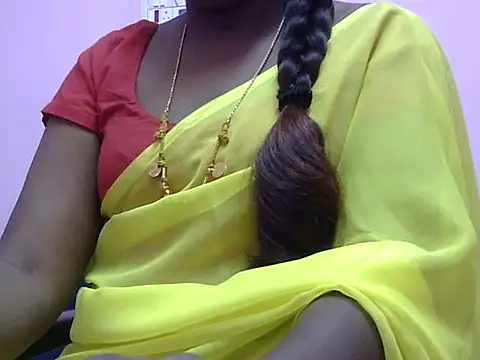 Snapshot of Hot_akshara chatting on 11/06/25, 06:42 Hot akshara online show from 11/06/25, 06:42