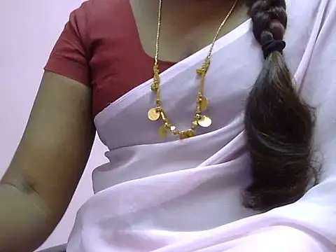 Snapshot of Hot_akshara chatting on 11/18/25, 12:20 Hot akshara online show from 11/18/25, 12:20