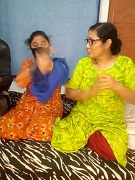 Snapshot of ArishaCouple chatting on 01/26/25, 06:59 ArishaCouple online show from 01/26/25, 06:59