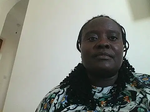 Snapshot of Hotwife8 chatting on 11/05/25, 11:43 Hotwife8 online show from 11/05/25, 11:43