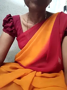 Snapshot of Gautami-telugu chatting on 10/20/25, 06:03 Gautami-telugu online show from 10/20/25, 06:03