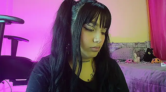 pocahonta89 online show from 03/04/25, 09:00