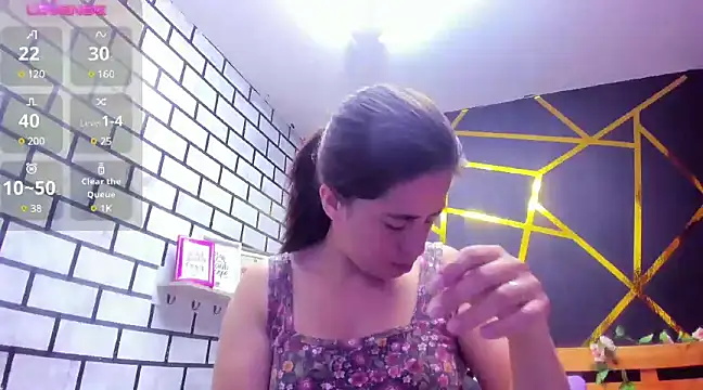kathina giraldo online show from 12/04/24, 12:36