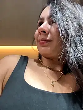 Snapshot of SofiaG_ chatting on 12/03/25, 09:35 SofiaG online show from 12/03/25, 09:35