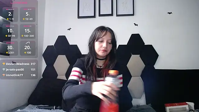 Maki Zein online show from 12/05/24, 07:38