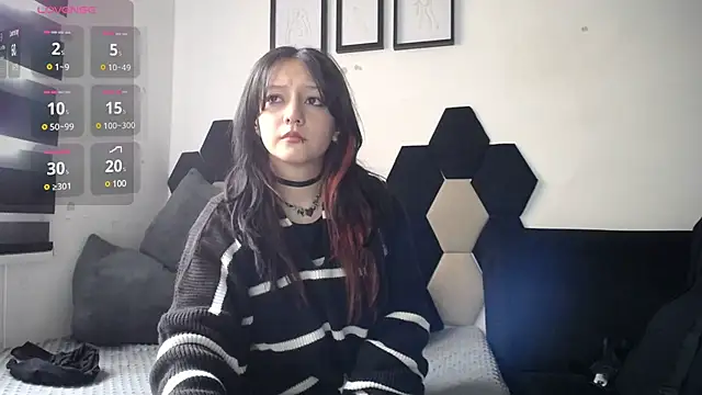 Maki Zein online show from 12/19/24, 02:24