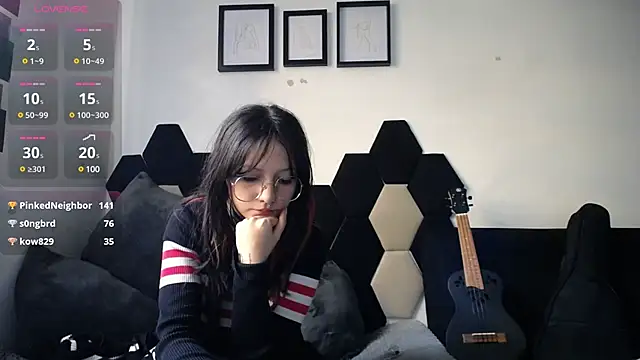 Maki Zein online show from 12/19/24, 05:29