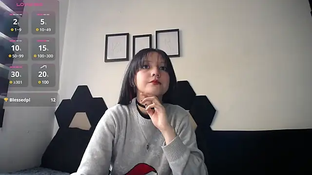 Maki Zein online show from 12/30/24, 02:08