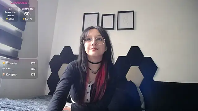 Maki Zein online show from 01/03/25, 04:27