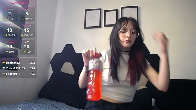 Maki Zein online show from 01/07/25, 04:59