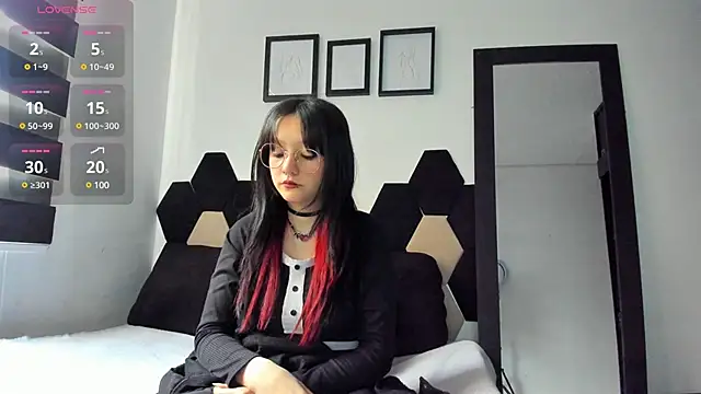 Maki Zein online show from 01/29/25, 03:26