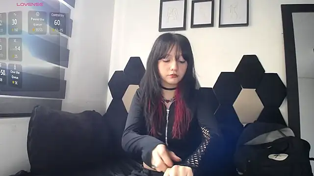 Maki Zein online show from 02/14/25, 01:18