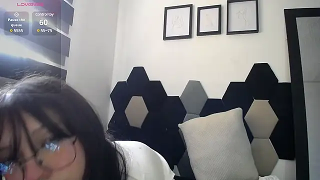Maki Zein online show from 02/27/25, 01:07