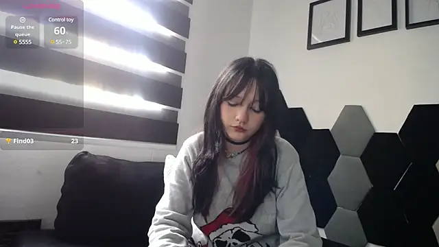 Maki Zein online show from 03/04/25, 01:06