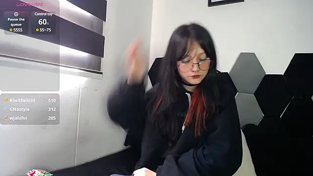 Maki Zein online show from 03/13/25, 07:28