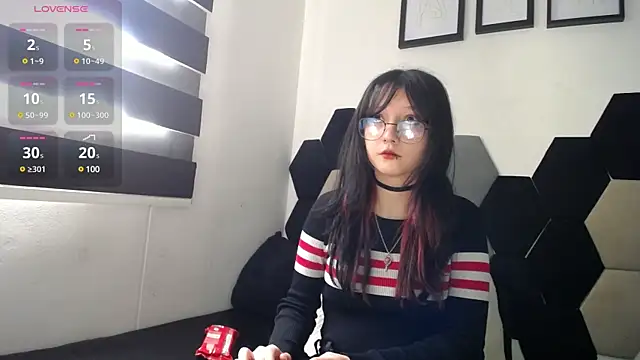 Maki Zein online show from 03/18/25, 02:48