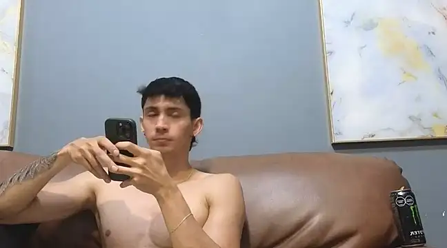 OliverBennet online show from 12/07/24, 01:58