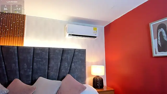 Snapshot of Ada__lee_ chatting on 10/29/25, 01:30 Ada  lee  online show from 10/29/25, 01:30