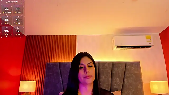 Snapshot of Ada__lee_ chatting on 10/30/25, 01:29 Ada  lee  online show from 10/30/25, 01:29