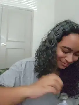 cinnaminnie online show from 07/12/26, 07:05