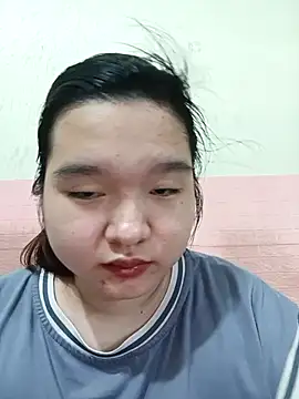 Snapshot of Thomgdee chatting on 12/02/25, 01:33 Thomgdee online show from 12/02/25, 01:33