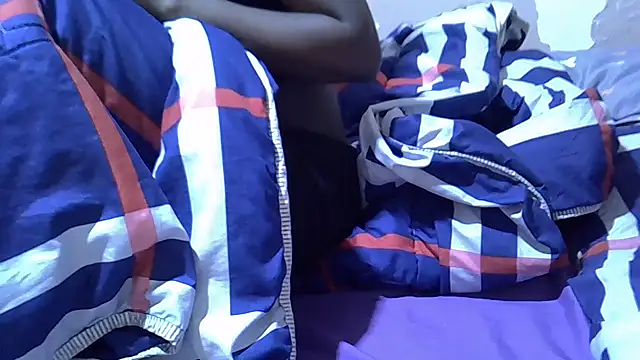 Just Karu online show from 05/05/26, 03:25