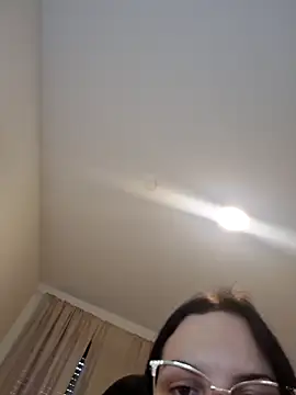 Snapshot of Jujuicy_97 chatting on 11/06/25, 12:28 Jujuicy 97 online show from 11/06/25, 12:28