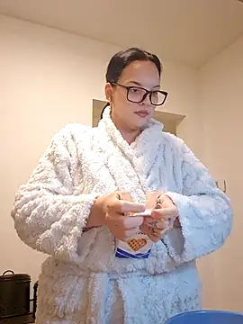 Snapshot of Jujuicy_97 chatting on 12/01/25, 06:46 Jujuicy 97 online show from 12/01/25, 06:46