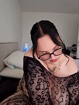Jujuicy 97 online show from 06/11/26, 02:59