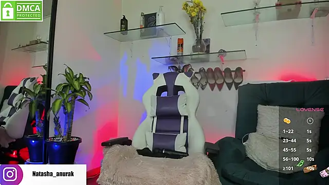 natashaanurak online show from 01/16/25, 01:06