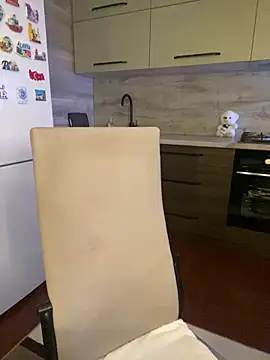 Snapshot of Cute_Hot_Alice chatting on 12/15/25, 10:25 Cute Hot Alice online show from 12/15/25, 10:25