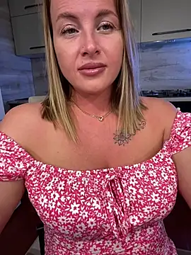 Cute Hot Alice online show from 06/24/26, 08:19