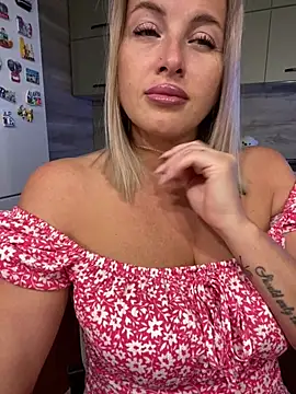 Cute Hot Alice online show from 07/05/26, 07:21