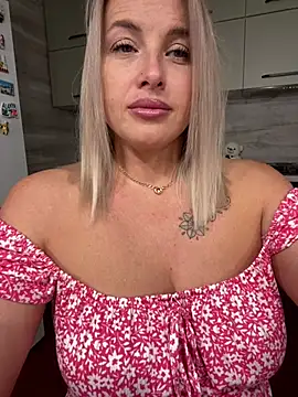 Cute Hot Alice online show from 07/11/26, 10:11