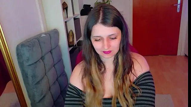 Snapshot of jenna-sxy19 chatting on 10/02/25, 04:14 jenna-sxy19 online show from 10/02/25, 04:14