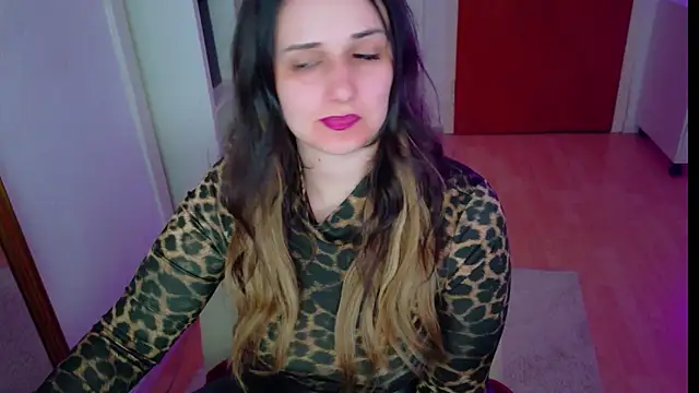 Snapshot of jenna-sxy19 chatting on 10/05/25, 04:27 jenna-sxy19 online show from 10/05/25, 04:27