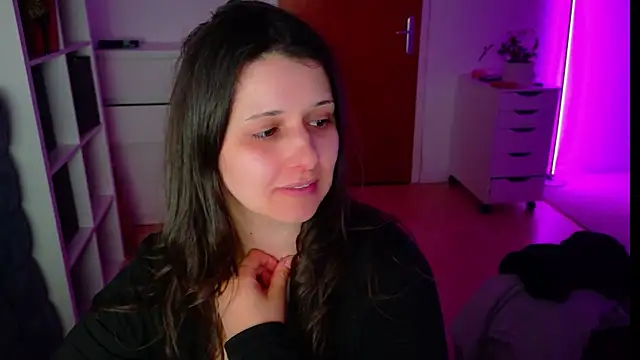 Snapshot of jenna-sxy19 chatting on 10/23/25, 05:55 jenna-sxy19 online show from 10/23/25, 05:55