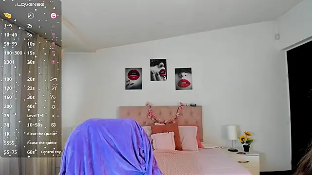 Snapshot of _Charlotte_evans_1 chatting on 03/17/25, 06:53 Charlotte evans 1 online show from 03/17/25, 06:53