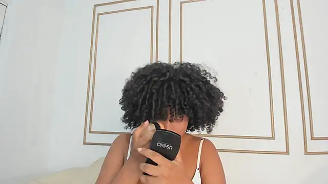 nataly velez online show from 01/12/25, 07:42
