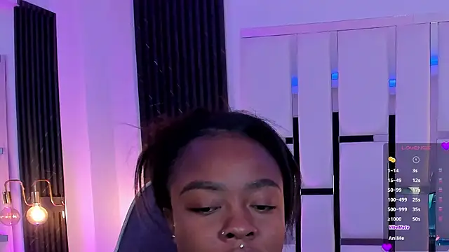 Snapshot of mia_schwarz chatting on 11/17/25, 07:14 mia schwarz online show from 11/17/25, 07:14