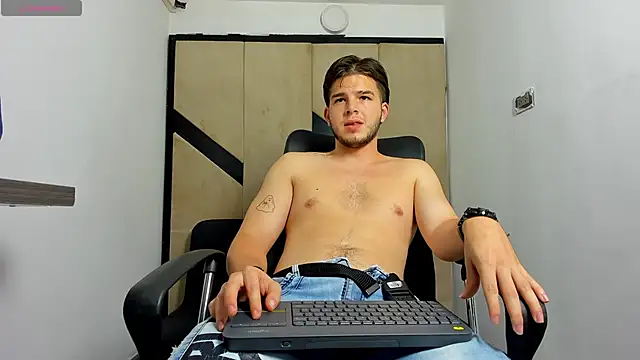 danielclarton1 online show from 02/03/25, 04:04