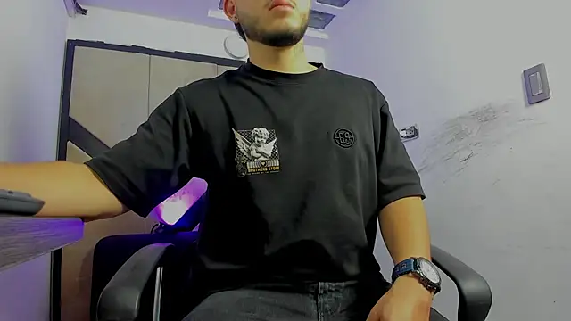 danielclarton1 online show from 10/16/25, 12:44