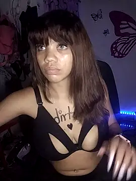 Snapshot of 1CANDYLOVE chatting on 01/06/25, 05:19 1CANDYLOVE online show from 01/06/25, 05:19