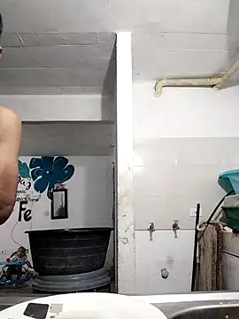 Snapshot of 1CANDYLOVE chatting on 03/04/25, 01:23 1CANDYLOVE online show from 03/04/25, 01:23