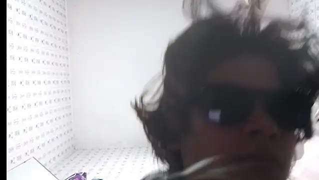 Xtrem3HARDxxx online show from 10/01/25, 07:47