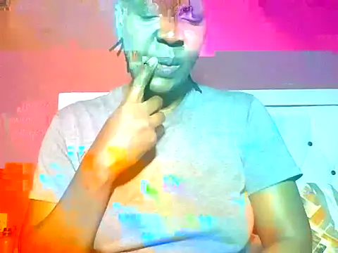 Snapshot of Sweet-piie chatting on 10/18/25, 08:04 Sweet-piie online show from 10/18/25, 08:04