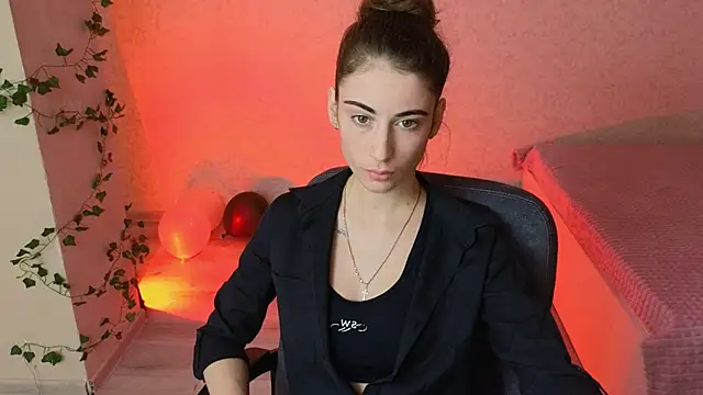 LittleFreya9 online show from 12/10/24, 04:27