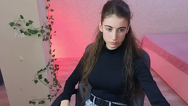 LittleFreya9 online show from 12/20/24, 04:04