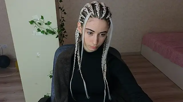 LittleFreya9 online show from 02/05/25, 03:52
